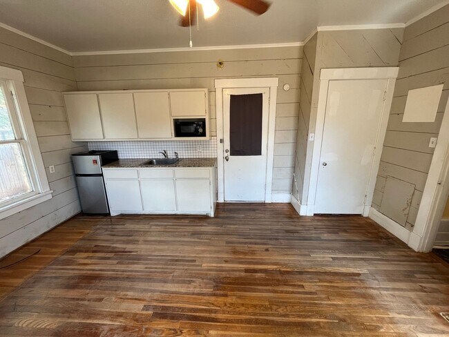 Photo - CJ 2017 17th Street JW Unit B