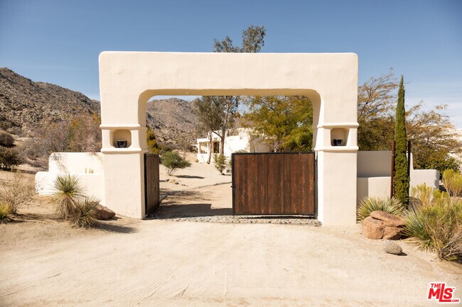 Photo - 57425 Palm Seco Cir