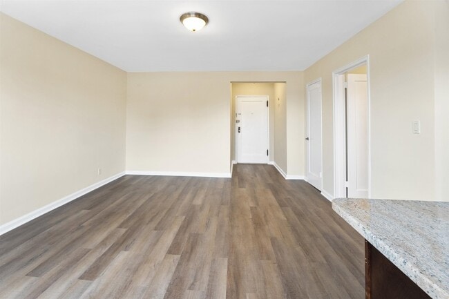 Photo - 210 Woodcliff Ave Unidad 3F