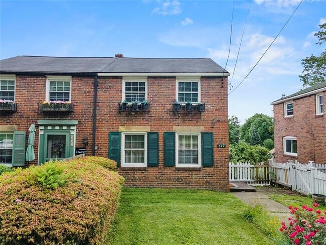 Photo - 529 Beaver St