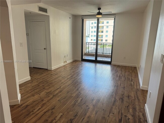 Photo - 100 N Federal Hwy Unit 825