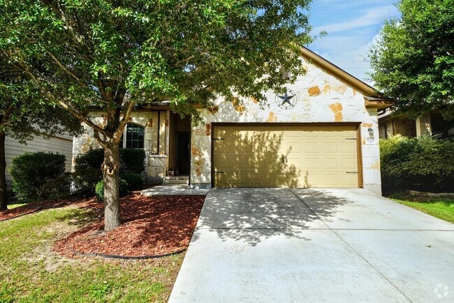 Building Photo - Stunning 3-Bedroom Home with Office in Cha...