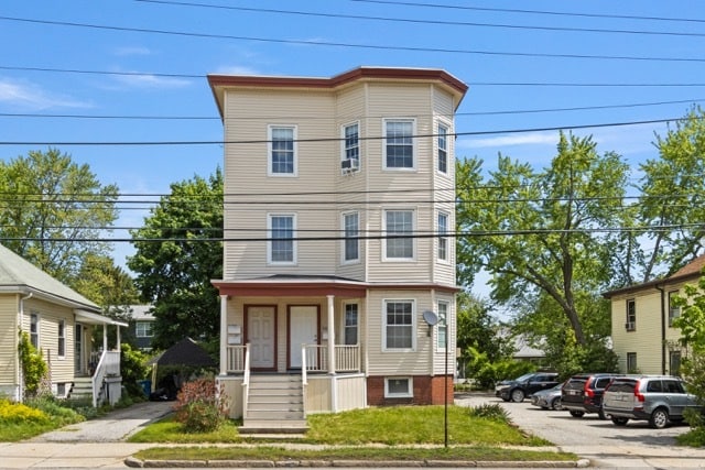 Photo - 583 Washington Ave Unit 2