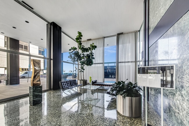 Photo - 910 N Lake Shore Dr Unit 1618