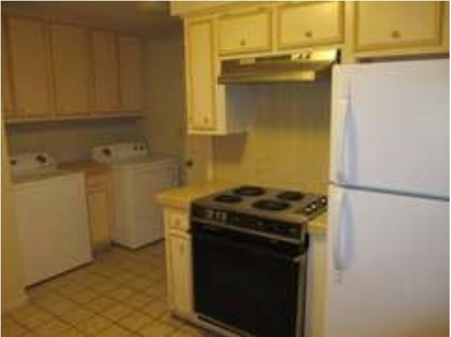 kitchen - 500 Hi Cir W Unit 500 Hi Circle A