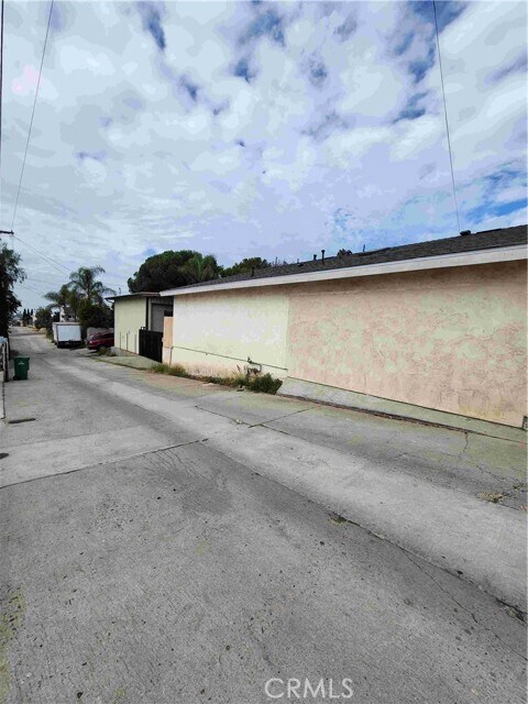 Photo - 7127 Saranac St