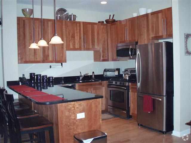 Building Photo - 1200 Grand St Unit 415 Rental
