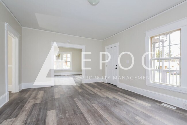 Photo - 638 Wesley Dr
