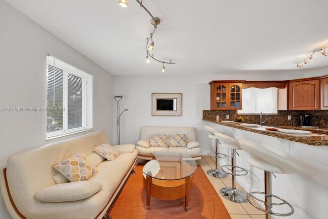 Photo - 7702 NE 3rd Ct