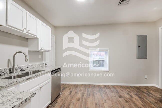 Photo - 1515 Villa Ave