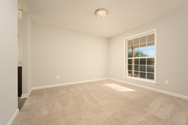Photo - Ivy Terrace Apartments