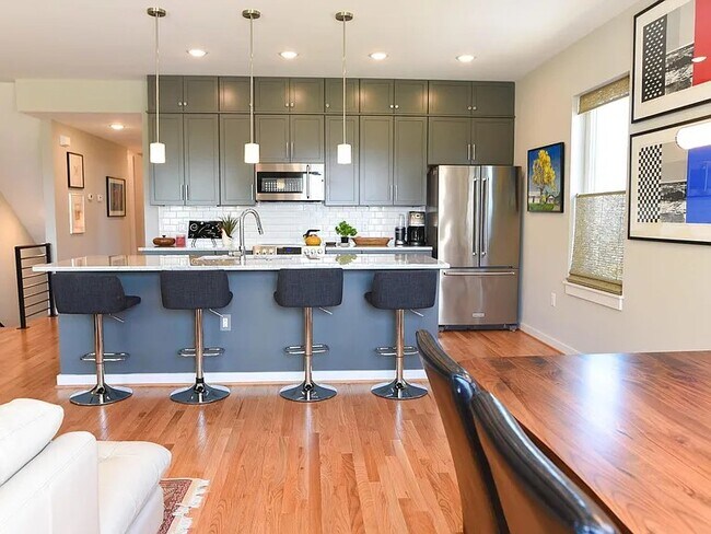 Photo - 1200 Porter St Unidad B