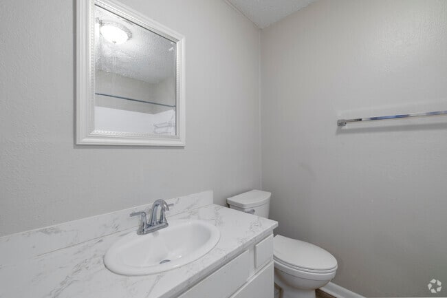 1BR, 1BA - Bathroom