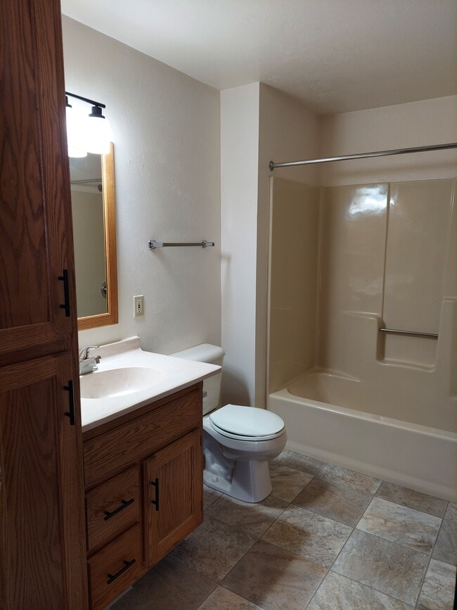 1BR-BA
