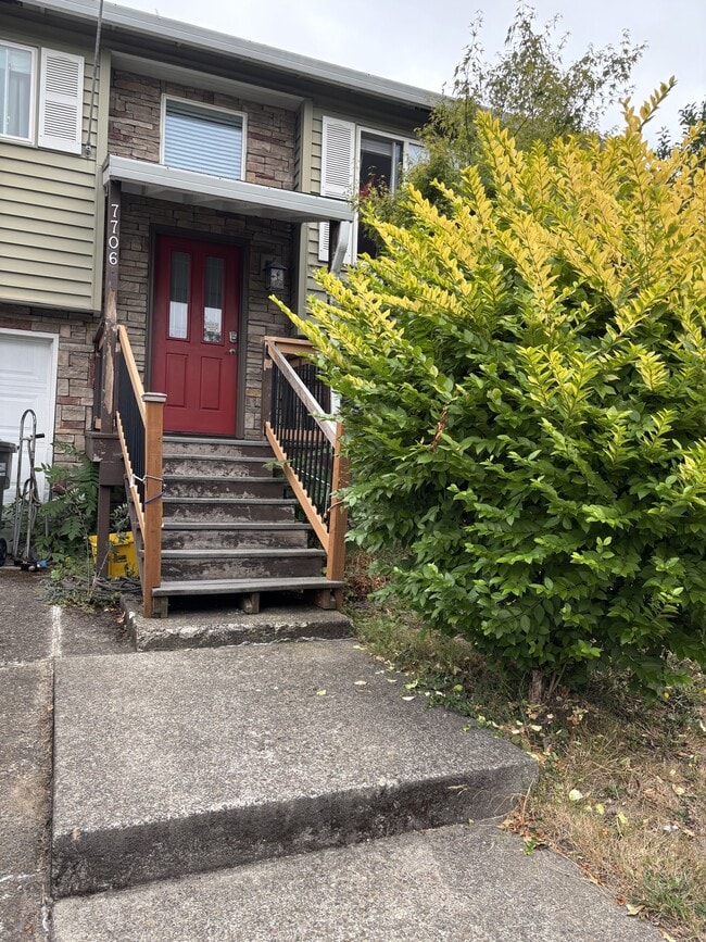 Building Photo - 7706 SE 104th Ave Rental