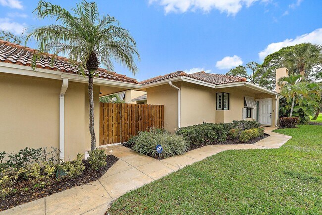 Photo - 150 Old Meadow Way
