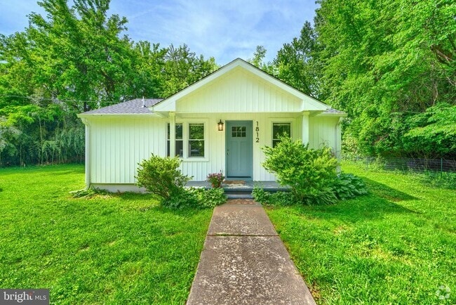 Building Photo - 1812 Conowingo Rd Rental