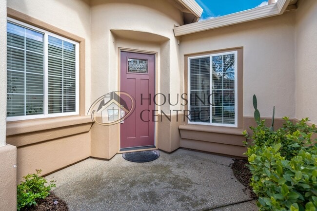 Photo - Executive Single Story Rental in Gated Serrano Community!