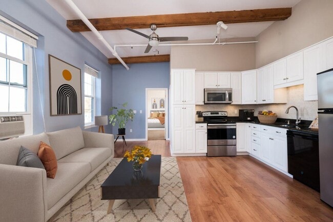 Photo - 156 Front St Unit 409