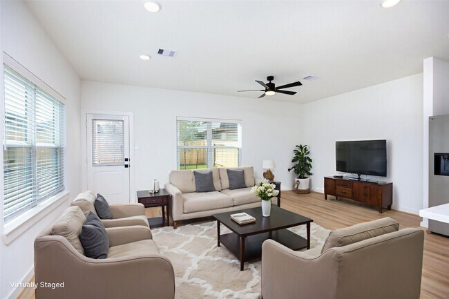 Photo - 2001 Longmire Villas Ct