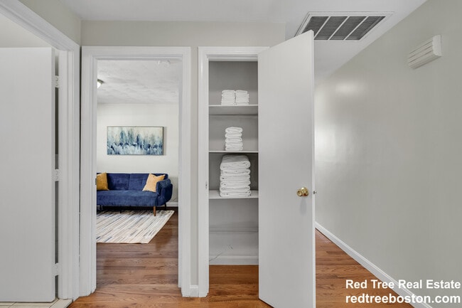 Photo - 74 Dunboy St