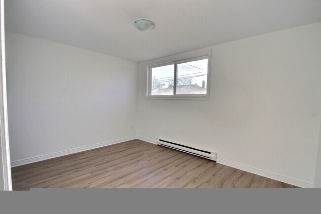 Photo - 341 NoelUnit 1 Unit 1