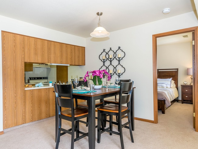 Photo - Minges Creek Village