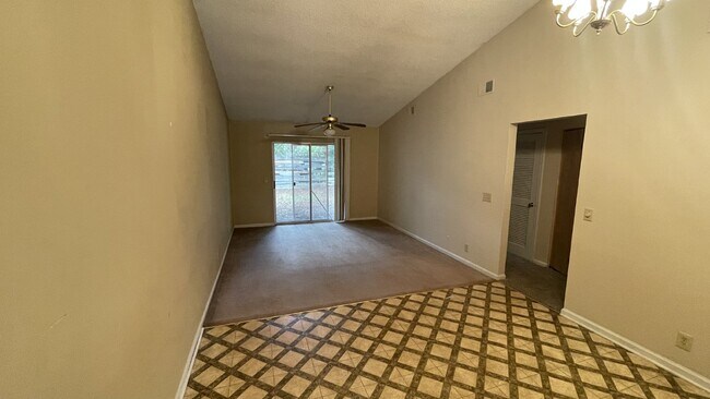 Photo - Townhouse For Rent