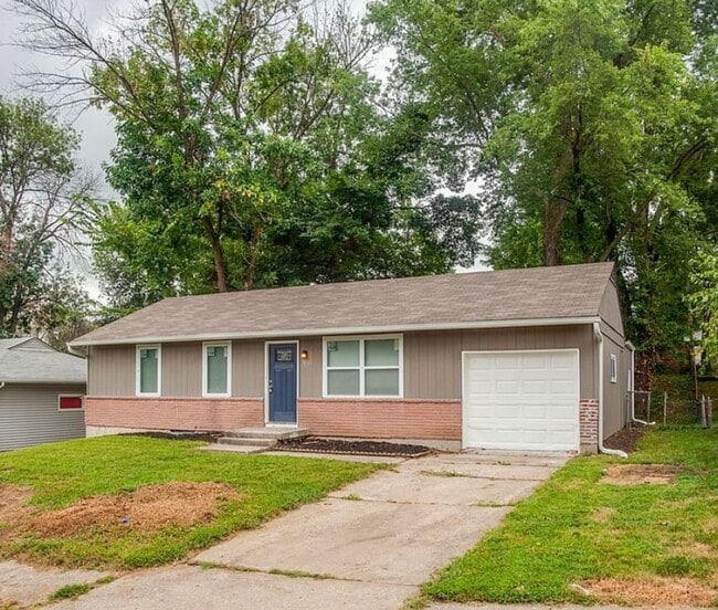 Photo - Beautiful Kansas City Home with LVP Floori...