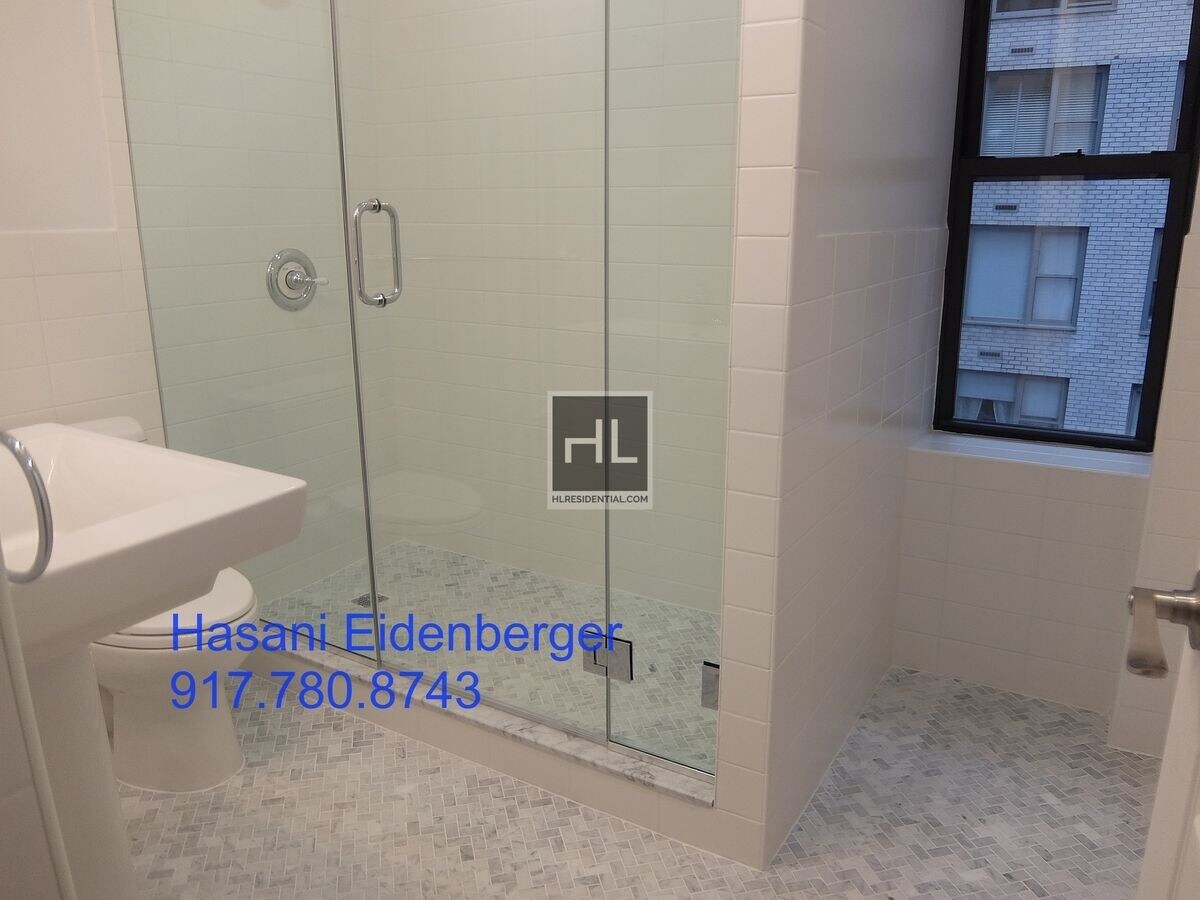 Photo - WEST 56 STREET Unidad 4R