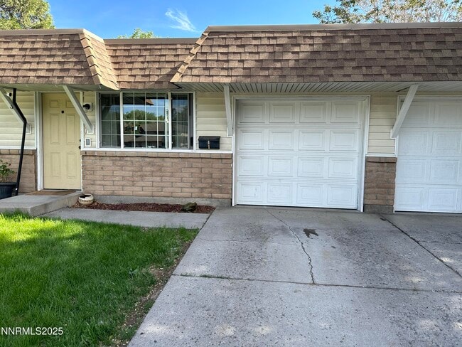 Photo - 1501 Gault Way