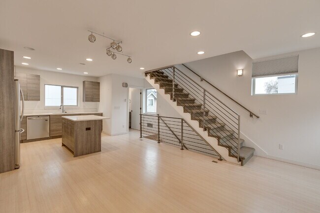 Photo - Modern Ballard 3 bedroom townhome for rent!