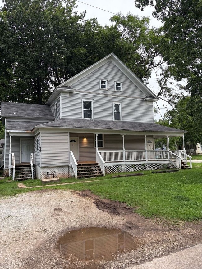 Photo - 724 W Elm St Unit 1