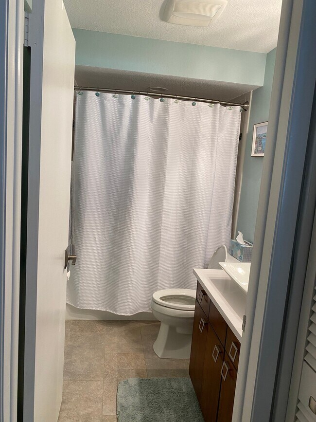 17400 Gulf Blvd Unit J9
