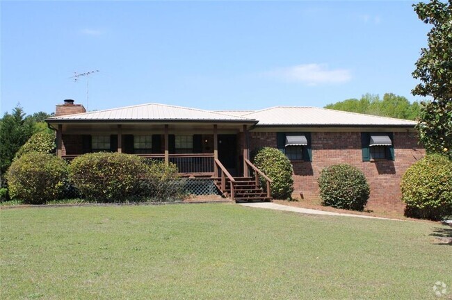Building Photo - 426 Winder Hwy Rental