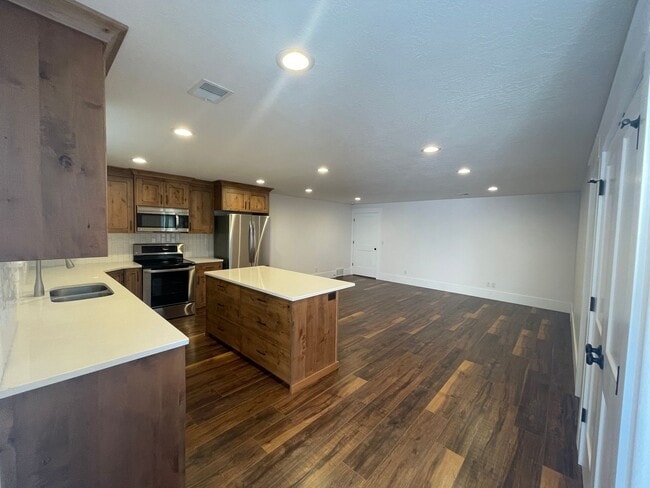 Photo - Spacious 1-Bedroom Apartment – North Salt Lake