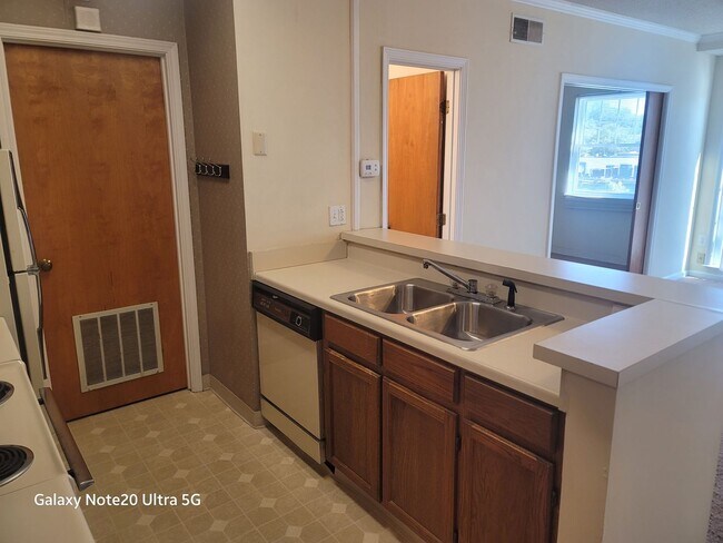 Photo - 2009 Greene St Unidad 307