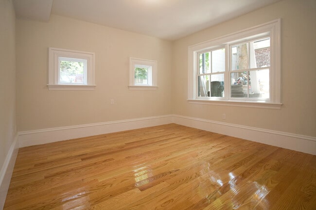 Photo - 658 Massachusetts Ave