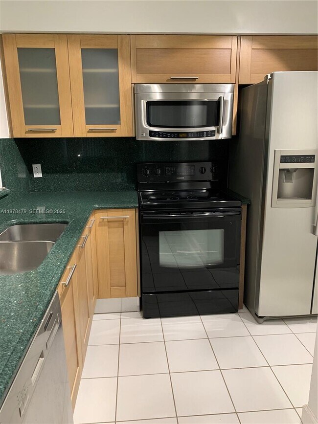 Photo - 570 S Park Rd Unidad 13-6