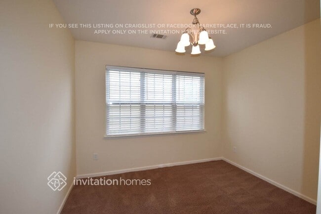 Photo - 532 Knothole Ln
