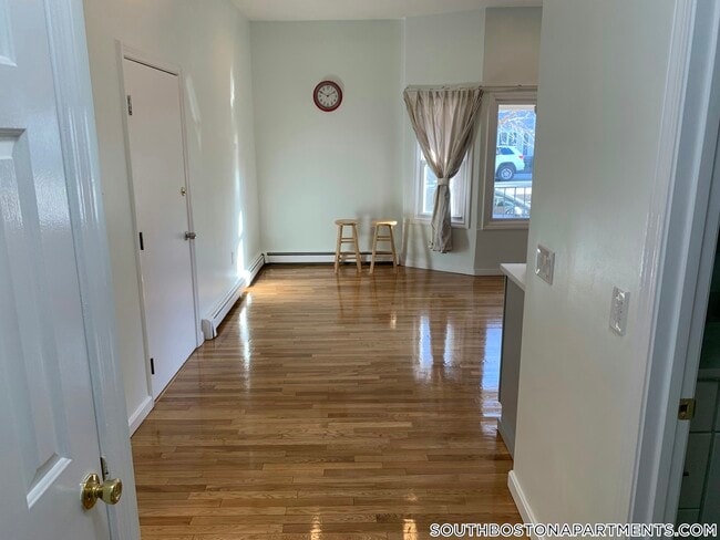 Photo - 285 Dorchester St Unidad 1