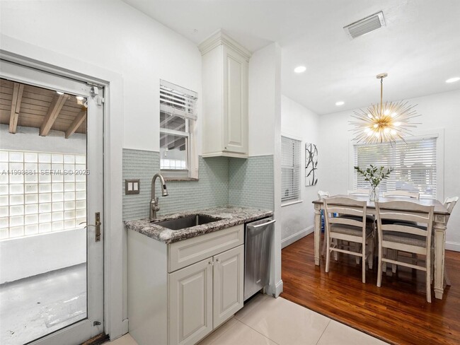 Photo - 314 Romano Ave