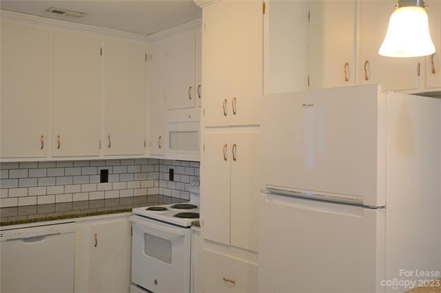 Photo - 300 Belmont Mt Holly Rd