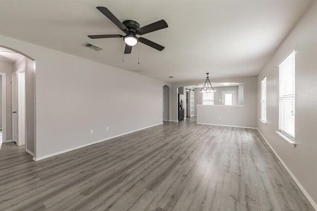 Photo - 105 Pullman Pl Blvd