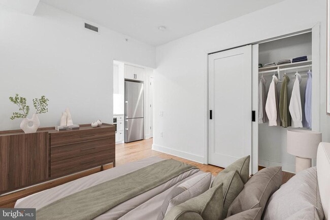 Photo - 1211 Van St SE Unidad 1112