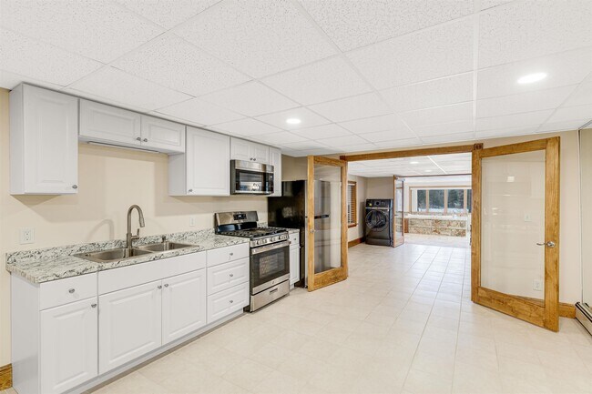 Photo - 19 Quimby Ct