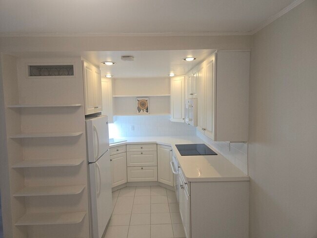 Photo - 56-56 Broadlawn Park Unit 512