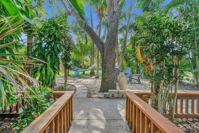 Photo - 110 SW 5th St