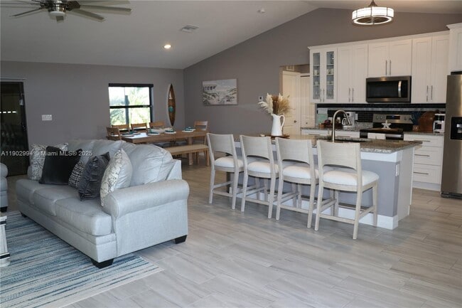 Photo - 4407 SW 16th Pl