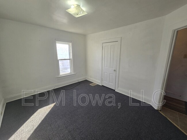 Photo - 1424 1/2 Grant Avenue